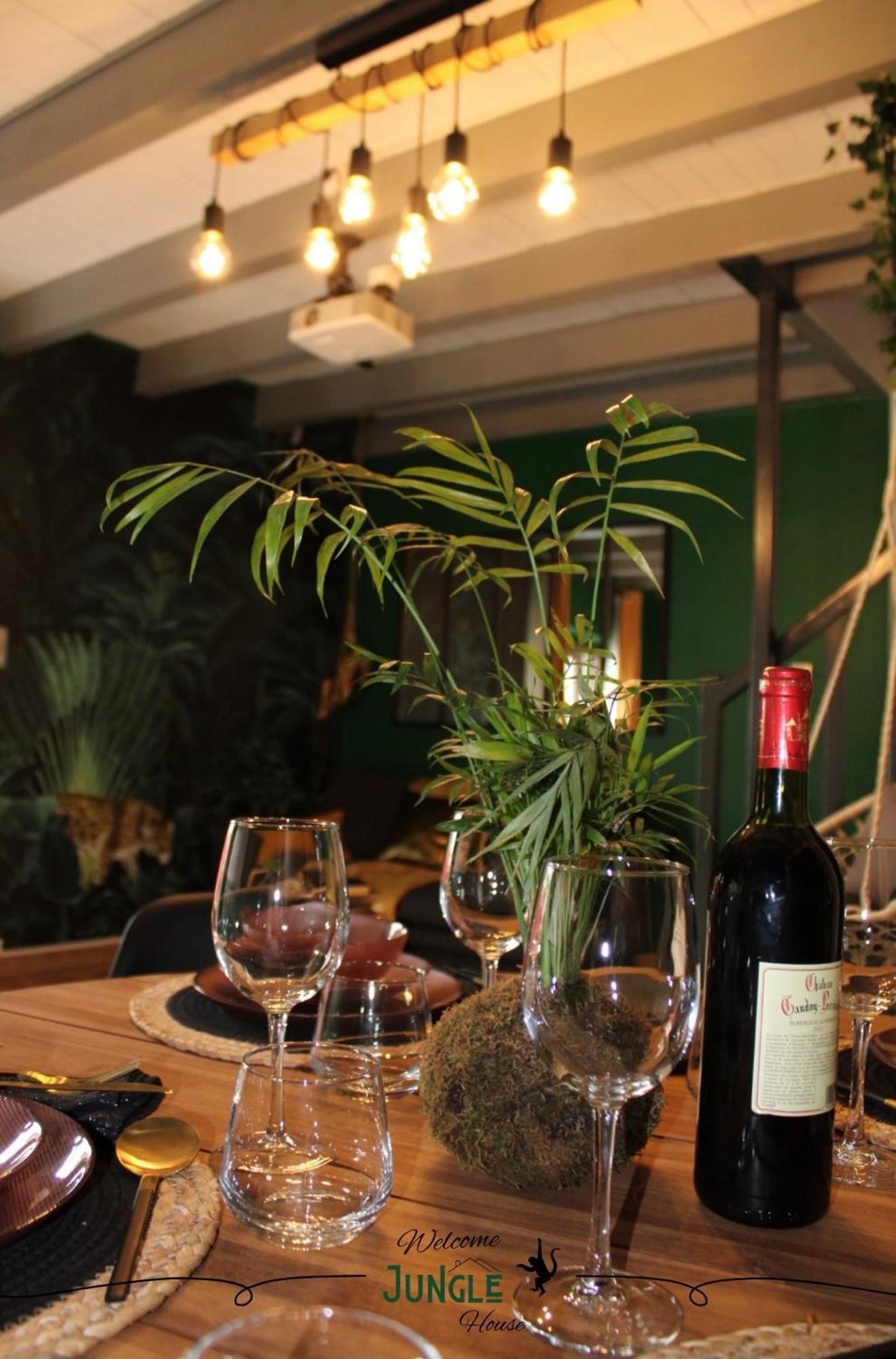 Maison "Jungle House" 90 M2 Billard, Retroprojecteur, Bar A Jeux , Vinyle, Wifi Fibre, Ideal Pro & Famille A Монбрізон Екстер'єр фото